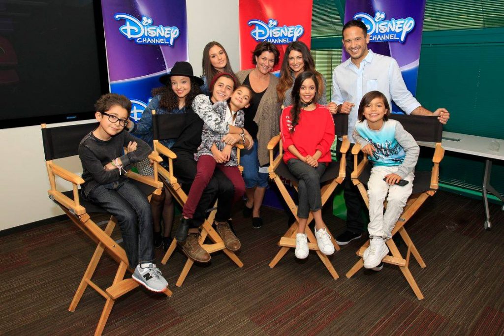 Stuck in the Middle Cast Interviews Seven Reasons to Watch SITM