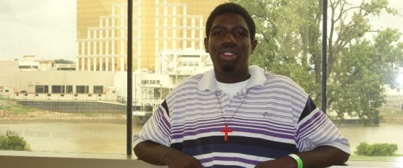 n-VICTOR-WHITE-large570