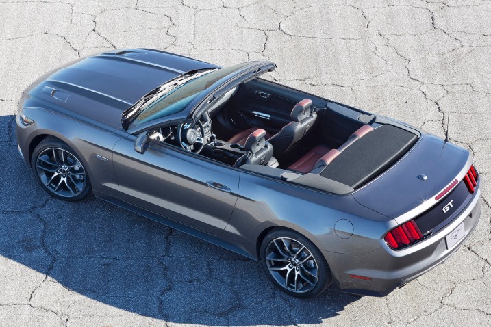 2016_ford_mustang_convertible_gt-premium_rq_oem_1_717