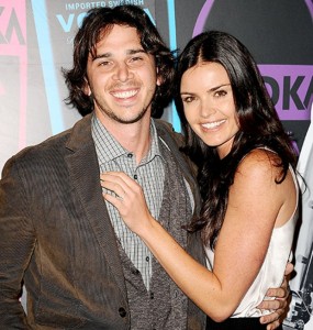  Ben Flajnik and Courtney Robertson attend the 2nd annual "Night of a Billion Reality Stars" bash in 2012. Jason LaVeris/FilmMagizine via usmagazine.com