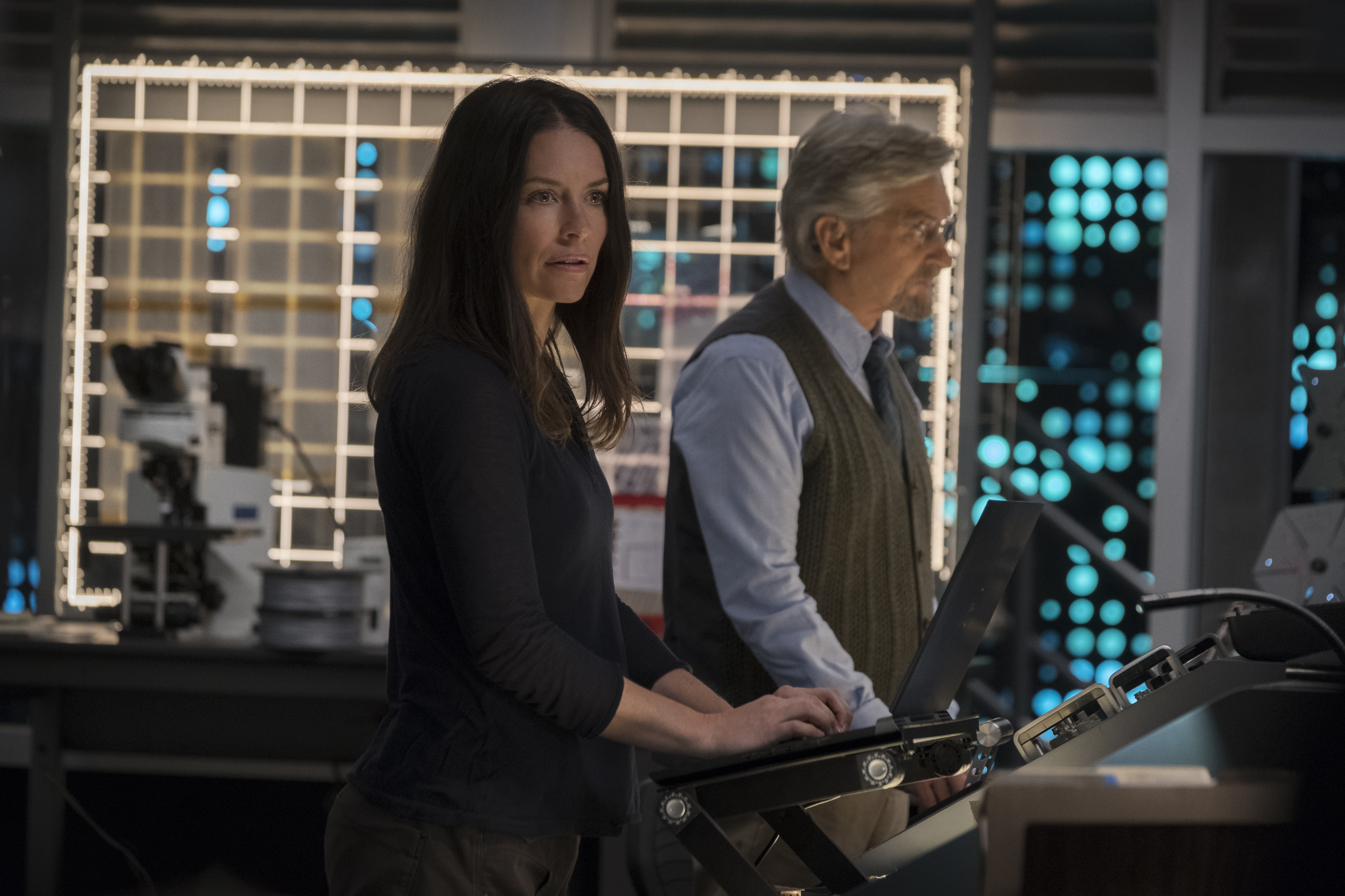 The Wasp/Hope van Dyne (Evangeline Lilly) and Hank Pym (Michael Douglas0