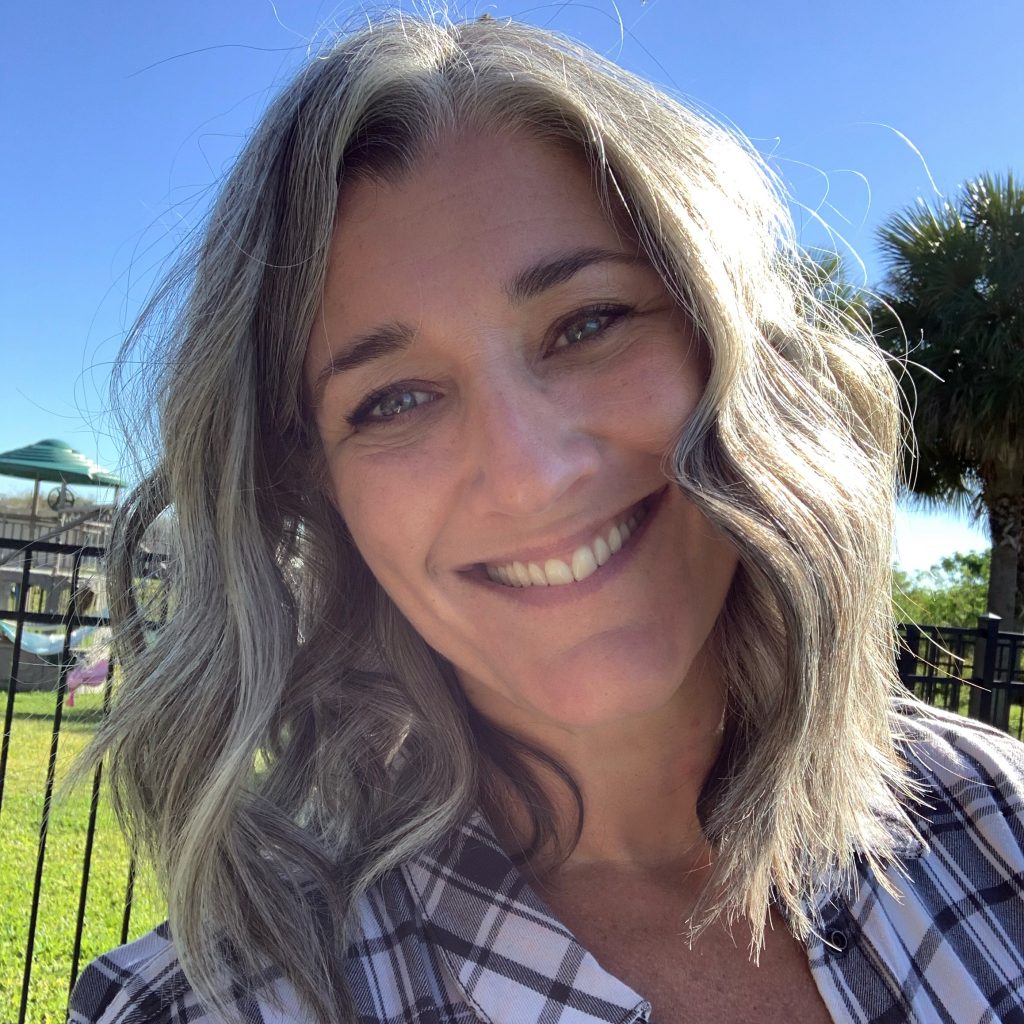Tara Gause, Trippin with Tara, Gray hair