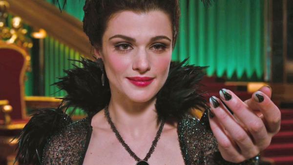 Rachel-Weisz-as-Evanora-oz-the-great-and-powerful