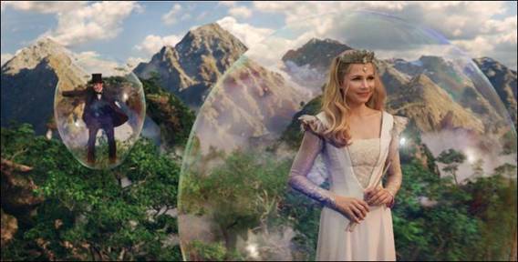 Michelle Willams plays Glinda #DisneyOzEvent