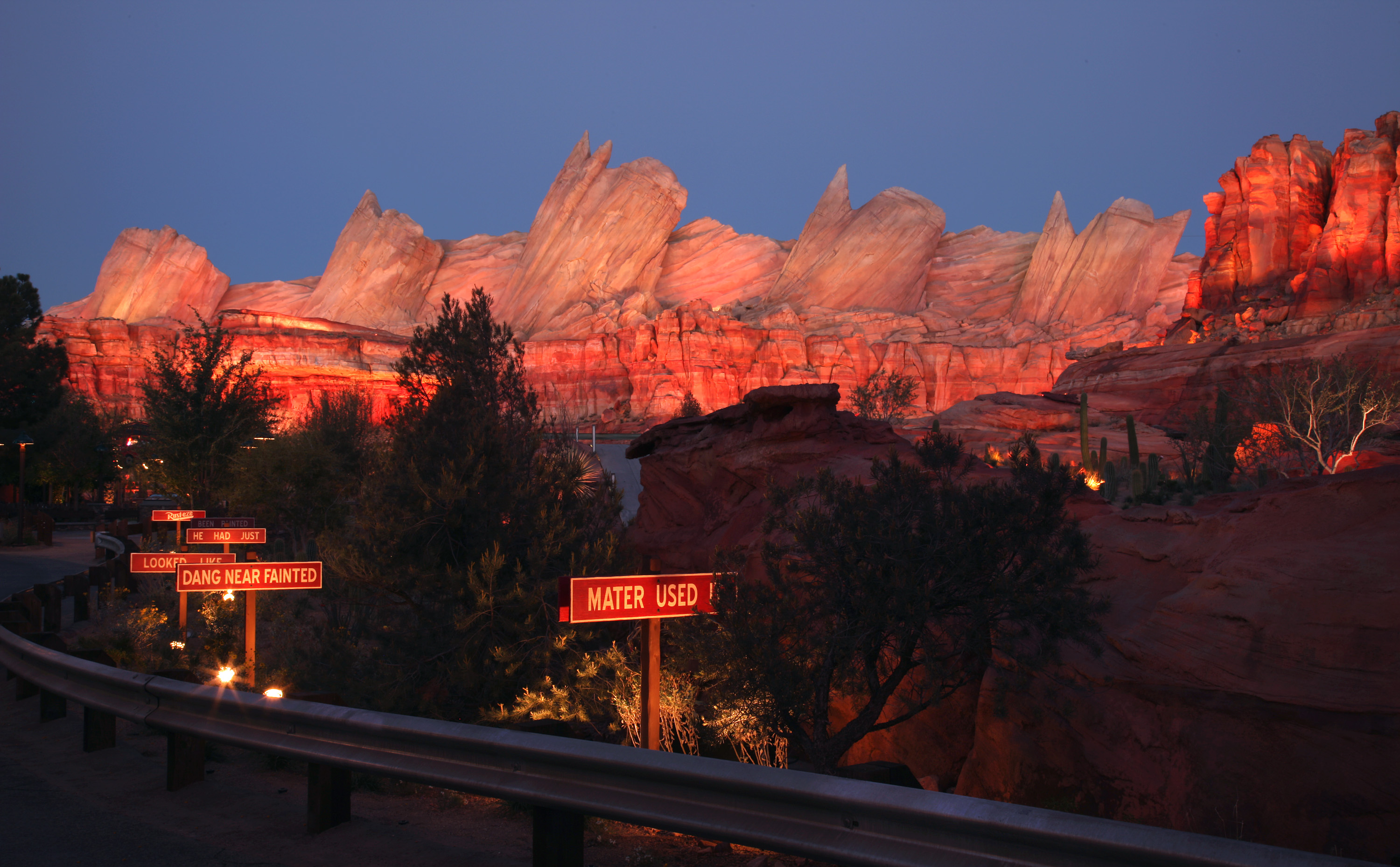 Cars Land – Ornament Valley